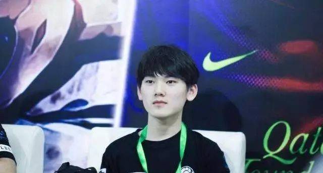 一个 一个